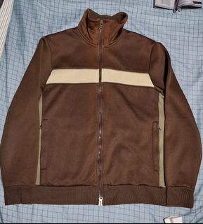 (Category: ) located in . Submitted by ags028705 (Listing ID 1460916363, Image 1). Description: .