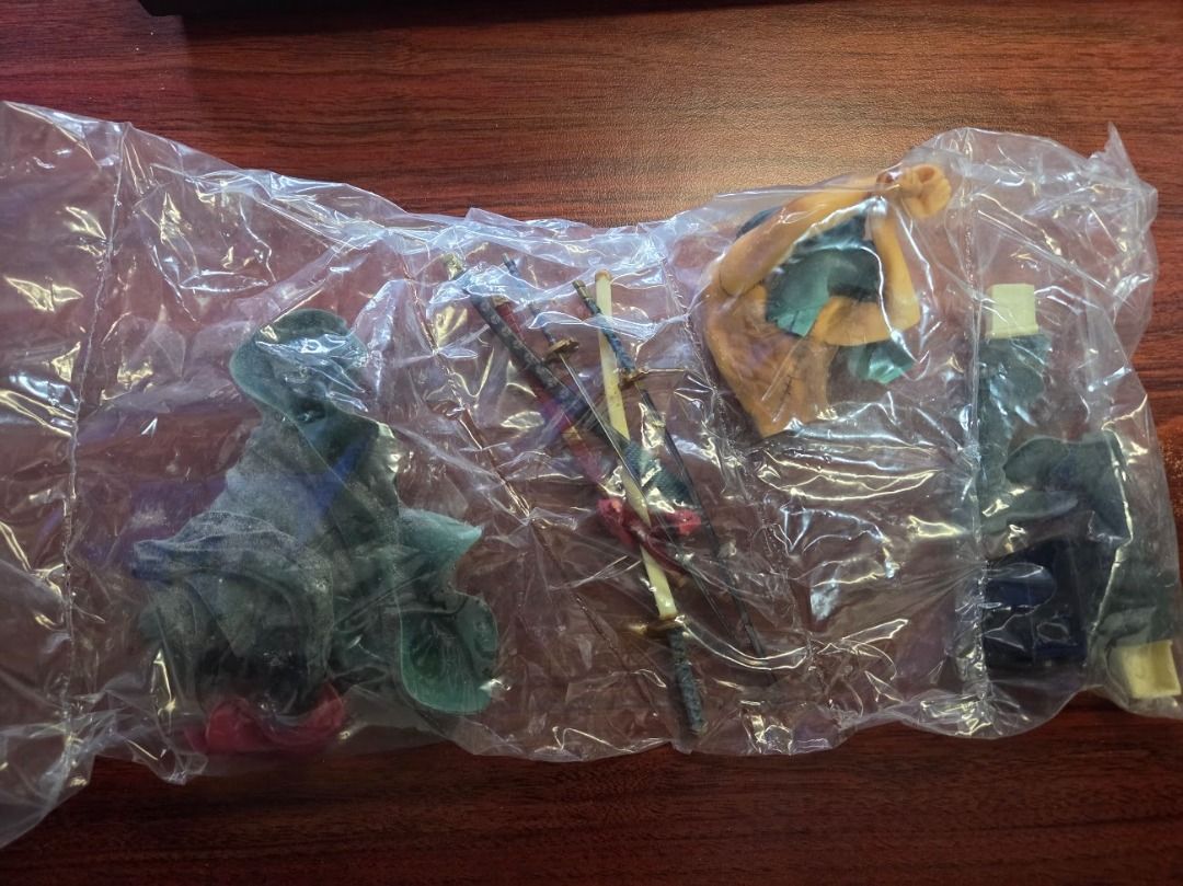 Banpresto Figure Zoro One Piece (Category: Figurines & Statues) located in Lipa City. Submitted by vergaraac (Listing ID 1461457774, Image 3). Description: Condition: - Some wear and tear on box, yellowing on the plastic on box from storage, unused/not displayed - Figures are visibly in good condition, buyer may ask for photos/videos of figures for further inspection.