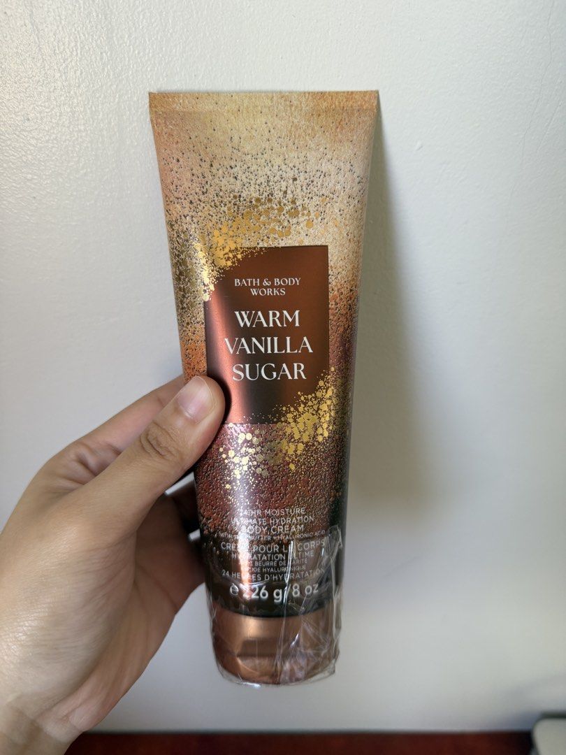 Bath & Body Works Warm Vanilla Sugar Lotion (Category: Body Care) located in Noveleta. Submitted by andreapallera (Listing ID 1461386328, Image 2). Description: Bath & Body Works Warm Vanilla Sugar Body Cream .