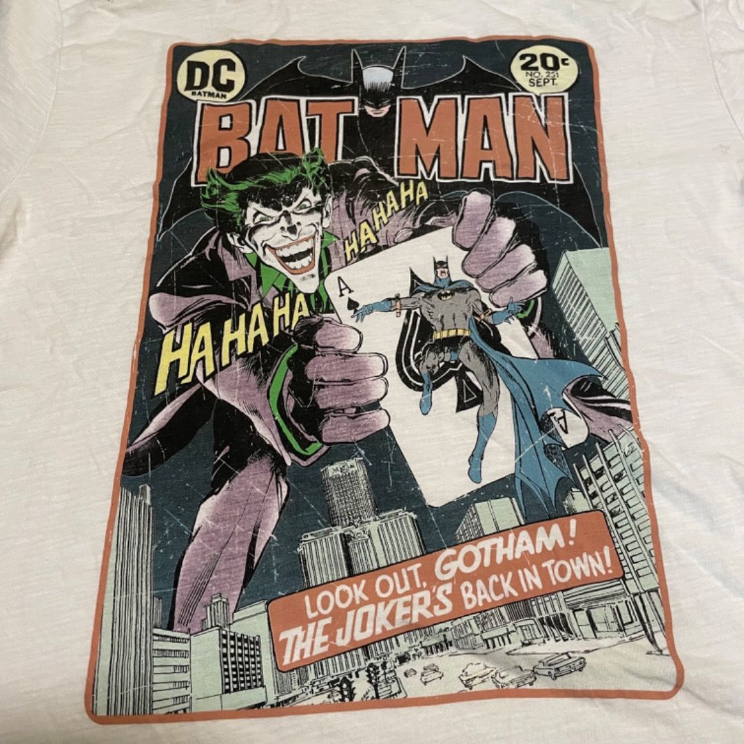Batman Shirt (Category: Tshirts & Polo Shirts ) located in Tacloban City. Submitted by revive_fits (Listing ID 1461464557, Image 2). Description: THRIFTED ITEMS.