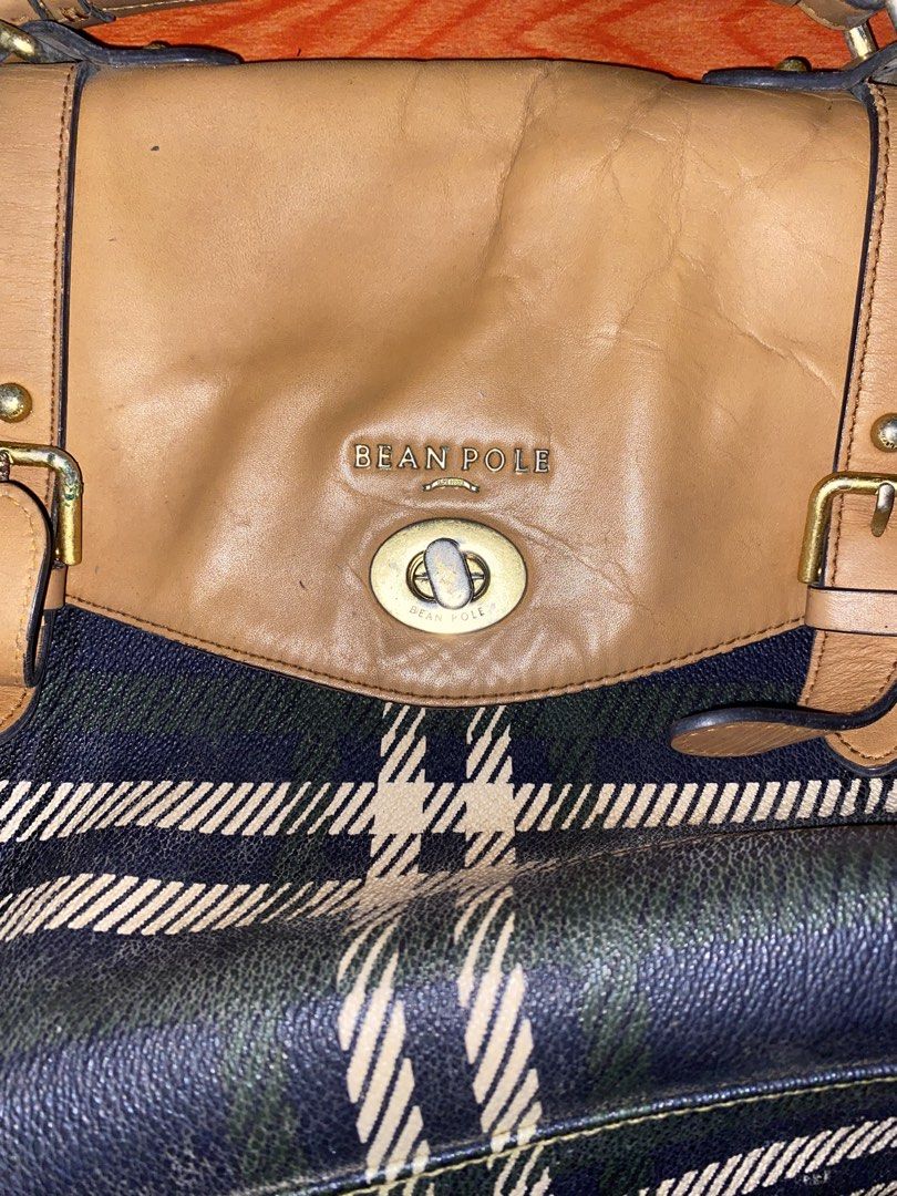 Beanpole leather and plaid-pattern satchel (Category: Cross-body Bags) located in Quezon City. Submitted by trash2treasure1.0 (Listing ID 1461403332, Image 2). Description: Beanpole leather and plaid-pattern satchel -thrift bag -with flaws like crackings, scratch and fadings -manage your expectation since it's thrifted.