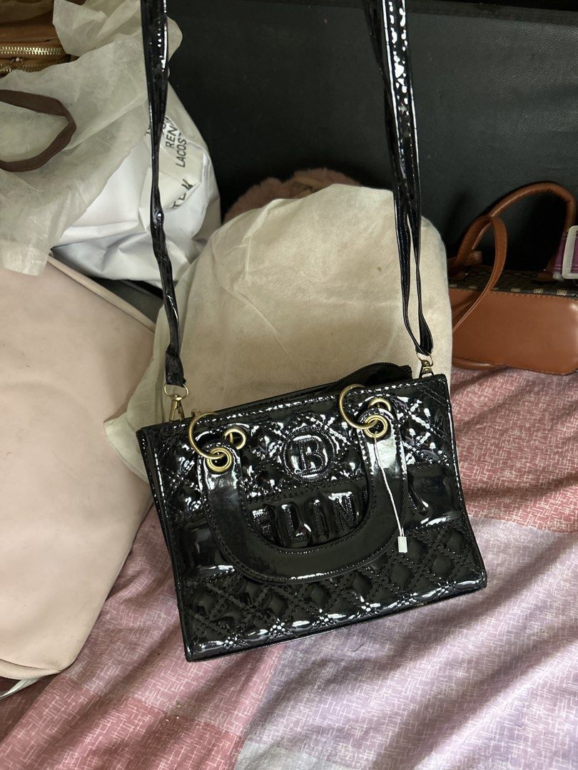belinda black chic shoulder bag (Category: Shoulder Bags) located in Muntinlupa City. Submitted by zleeks__ (Listing ID 1461479427, Image 2). Description: .