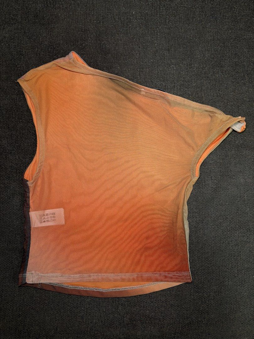 bershka top (Category: Others Tops) located in Paranaque City. Submitted by phoebeways (Listing ID 1461522244, Image 3). Description: .