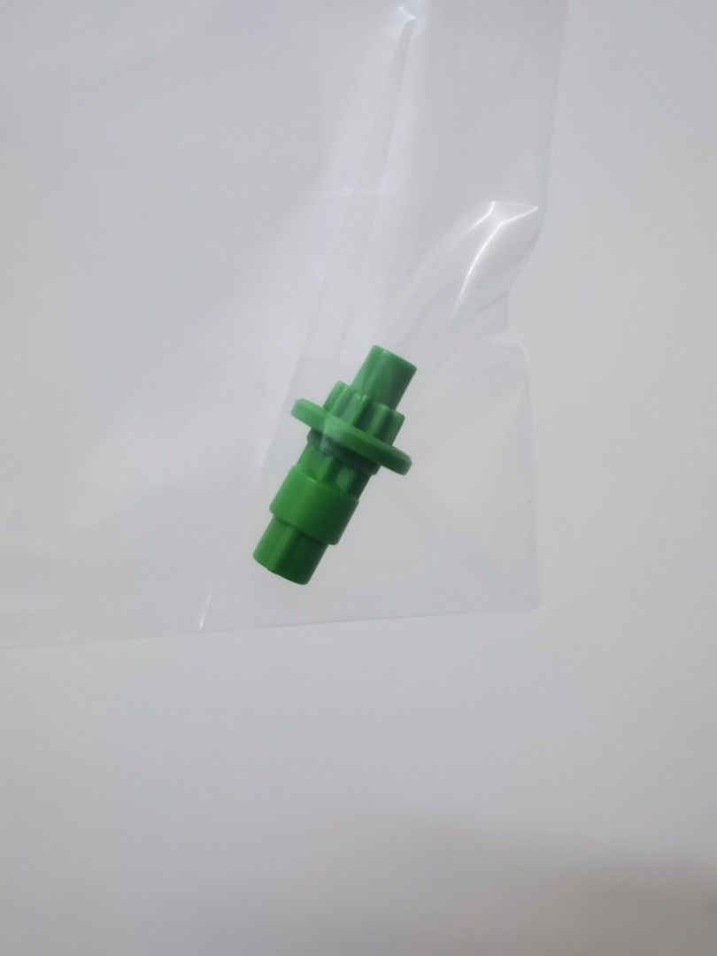 beyblade X 全新綠R軸 港版 （分類：動作及對戰玩具）位於 Hong Kong。 由 vbdjnd 提交（商品編號 1461522849，圖片 1）。簡介： 大圍站交收。