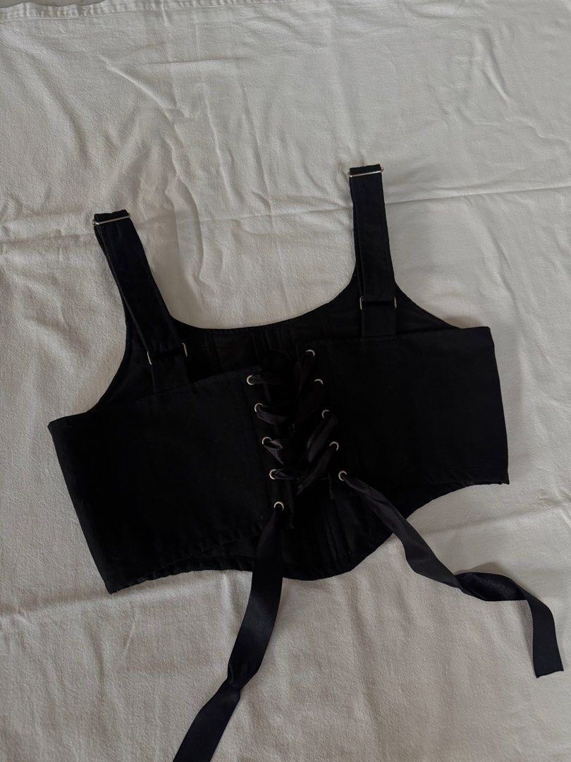 Black Corset Top with Lace-Up Back (Category: Others Tops) located in Paranaque City. Submitted by summerscabinet (Listing ID 1461426221, Image 3). Description: Custom Corset Top Size: S-M.