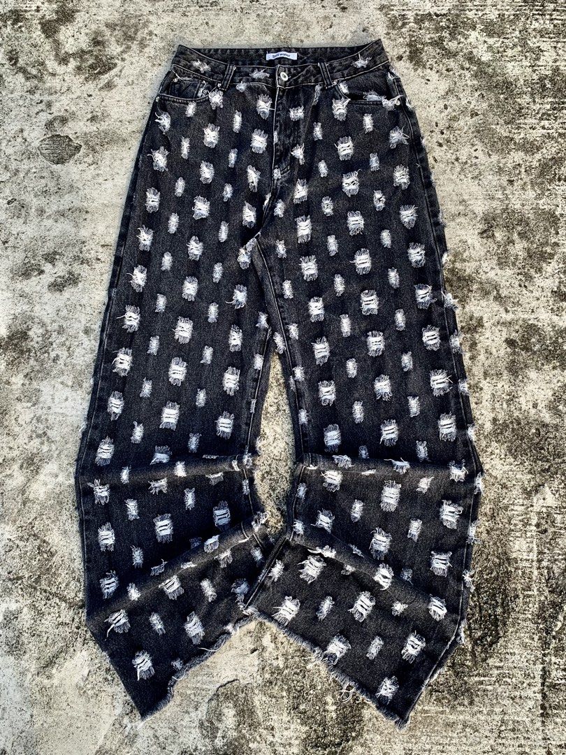 Black Distressed Ripped Wide Leg Jeans (Category: Jeans) located in Manila. Submitted by fiercefox.4ae806 (Listing ID 1461459056, Image 1). Description: - Cool black jeans - Distressed ripped pattern all over - Wide leg fit - Frayed hem - Ideal for streetwear looks.