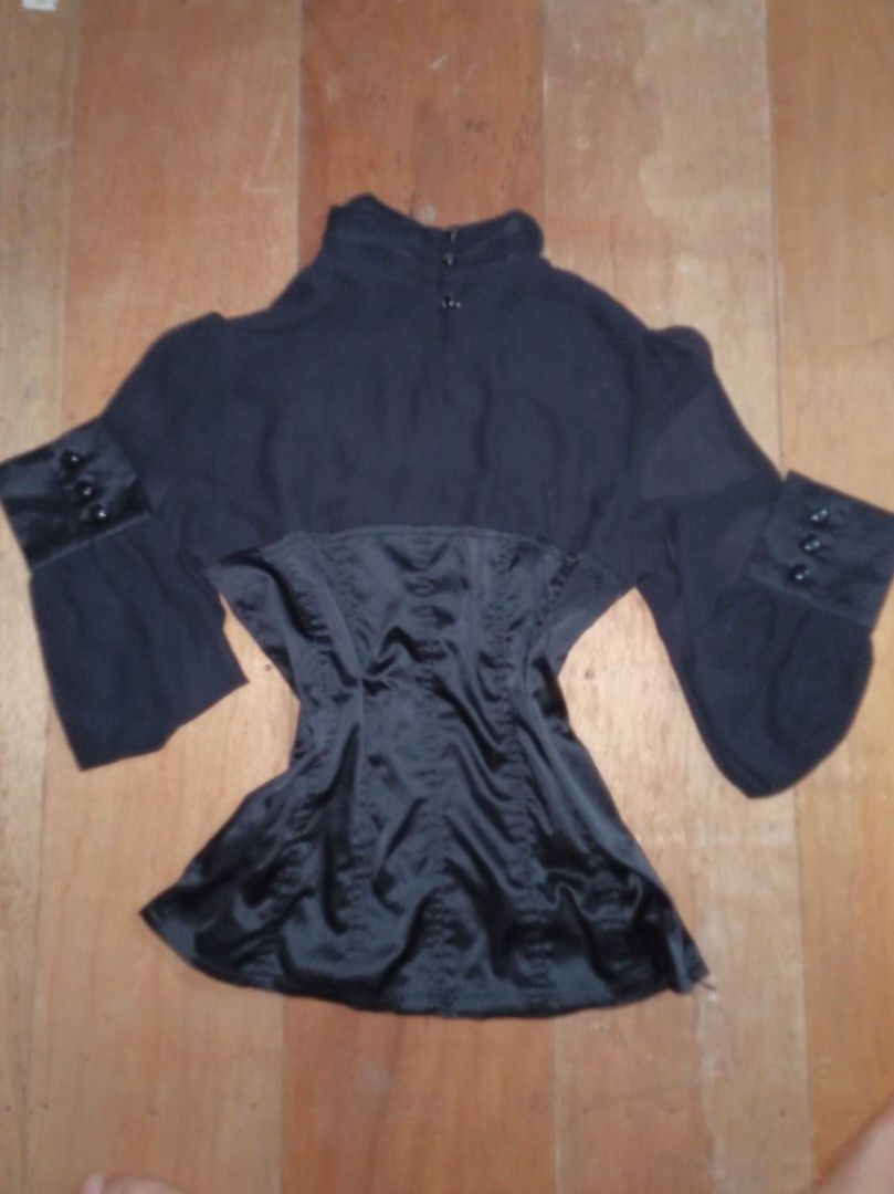 Black Gothic Corset-Style Long sleeve (Category: Longsleeves) located in Valenzuela. Submitted by wearitbabe.hk (Listing ID 1461356261, Image 2). Description: .