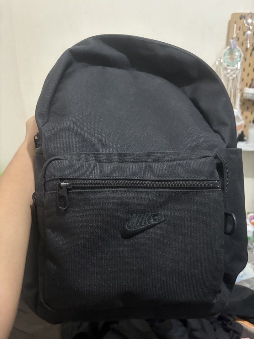Black Nike Heritage Eugene 2.0 (Category: Backpacks) located in Manila. Submitted by mjg3005 (Listing ID 1461526022, Image 1). Description: - Classic black Nike backpack - Simple design with front zip pocket and main compartment - Padded straps for comfortable carrying - Durable material, perfect for everyday use or essentials used for less than 2 months RFS: too small for my things.