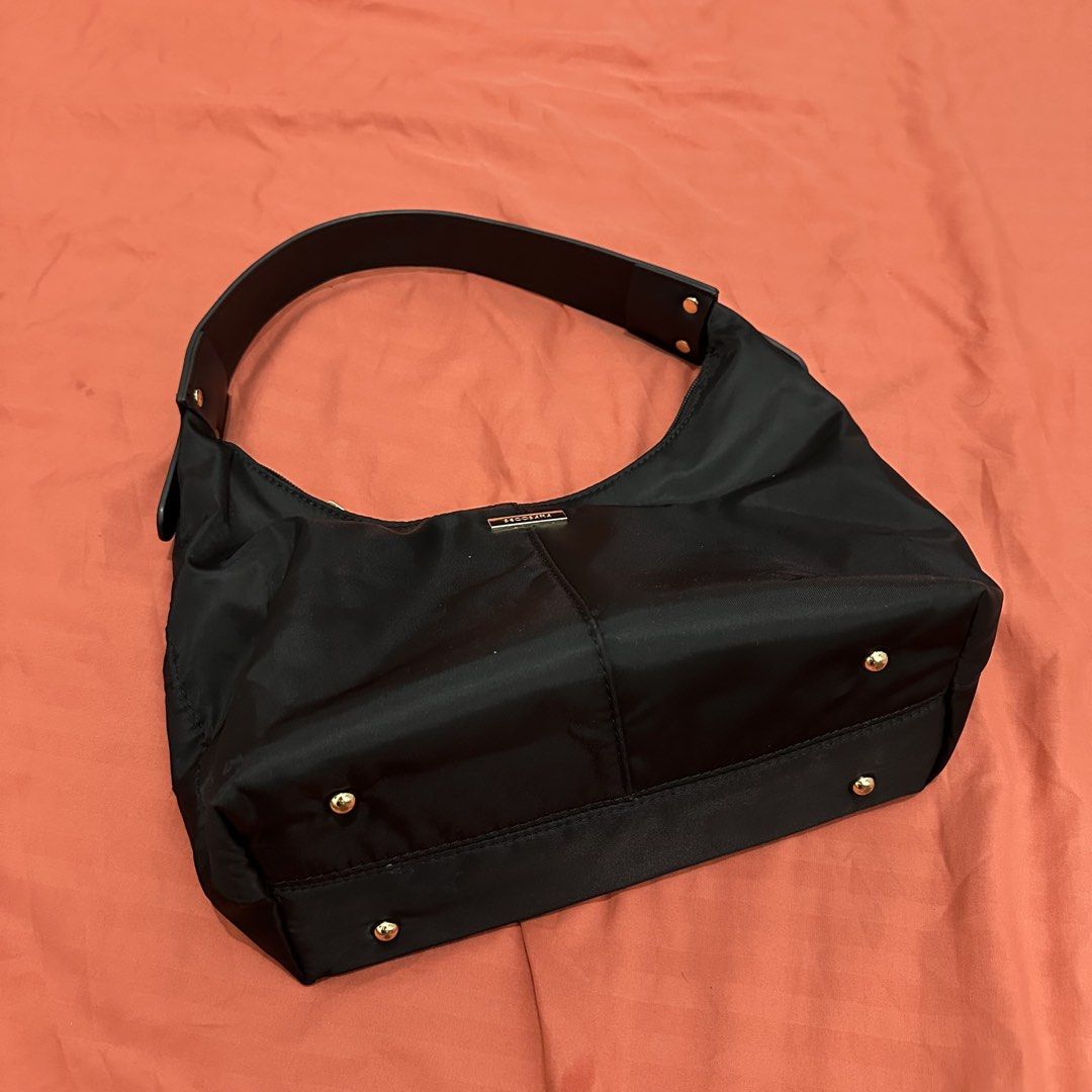 Black Nylon Shoulder Bag (Category: Shoulder Bags) located in Caloocan City. Submitted by romeosierra (Listing ID 1461326184, Image 2). Description: .