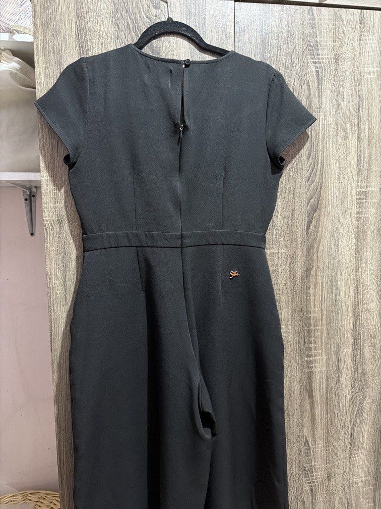 Black Plains & Prints Jumpsuit (Category: Jumpsuits) located in San Juan City. Submitted by preloved.bymonique (Listing ID 1461341672, Image 3). Description: .