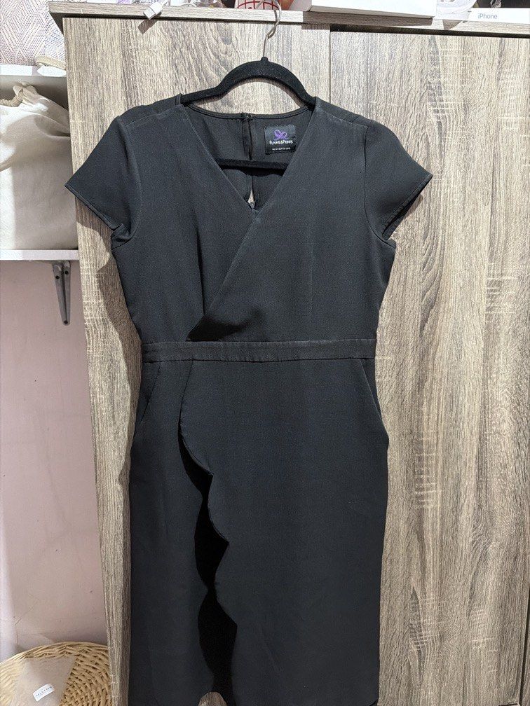 Black Plains & Prints Jumpsuit (Category: Jumpsuits) located in San Juan City. Submitted by preloved.bymonique (Listing ID 1461341672, Image 1). Description: .