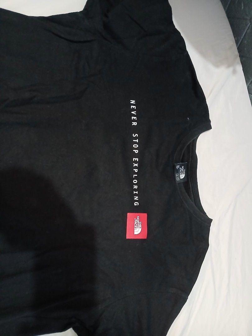 Black shirt (Category: Tshirts & Polo Shirts ) located in Bato. Submitted by coyakios09 (Listing ID 1461440160, Image 2). Description: pm.
