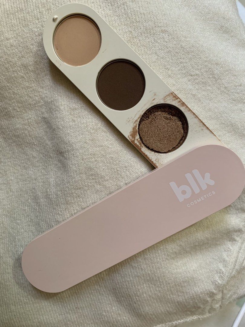 blk cosmetics Eye Stacks (Category: Makeup) located in Quezon City. Submitted by fitsandfinds.hub (Listing ID 1461352440, Image 2). Description: Selling BLK Eye Stacks Unused! Eyeshadow cracked due to accidentally falling.