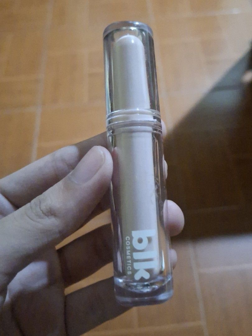 blk cosmetics Glossdrip Lips (Tint) - Button (Category: Makeup) located in Plaridel. Submitted by niannyyy (Listing ID 1461490132, Image 2). Description: - Smells like candy 🍬 - 99% Full (Swatched only) - No Box - Peachy Pink Shade.