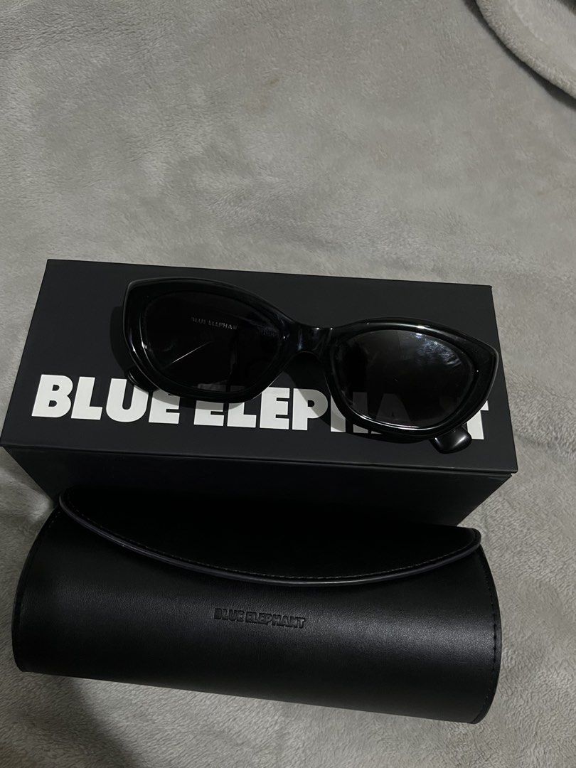 Blue Elephant Sunglasses with Case and Box (Category: Sunglasses & Eyewear) located in Mandaue City. Submitted by zinniaxclaire (Listing ID 1461474771, Image 1). Description: - Brand: Black Blue Elephant - Model: MAYA - Condition: New/Excellent (implied by inclusion of original packaging) - Includes: Original box, black case, authenticity cards - Flaws: Case - Ideal for: Everyday wear.