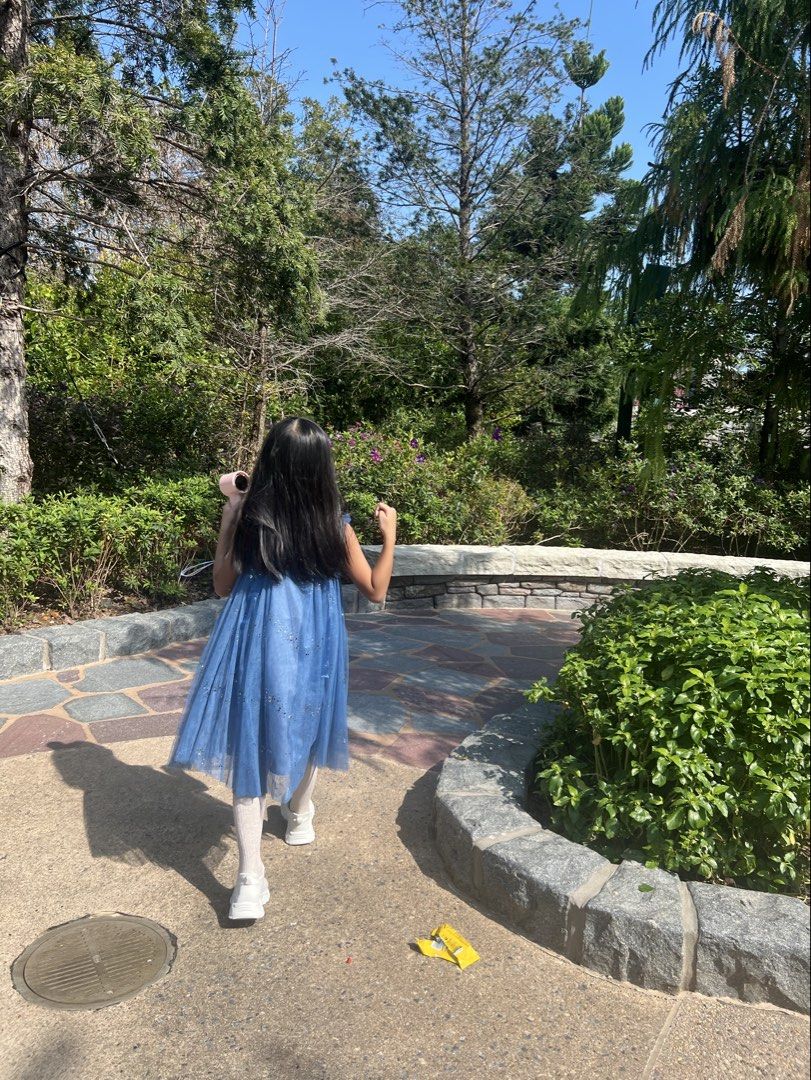 Blue Sparkly Tulle Dress (Category: Babies & Kids Fashion) located in Manila. Submitted by ja3sonline2019 (Listing ID 1461459363, Image 3). Description: Used once excellent condition.
