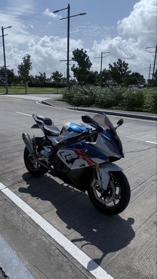 BMW S1000RR Akrapovic Exhaust (Category: Motorbikes for Sale) located in Caloocan City. Submitted by keenphoenix.122251 (Listing ID 1461380742, Image 2). Description: Selling my BMW S1000RR. It has an Akrapovic exhaust system. Ready for the road. Message me for more details..