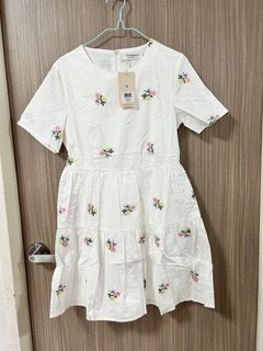 (Category: ) located in . Submitted by enchantyourcloset (Listing ID 1461374595, Image 1). Description: .