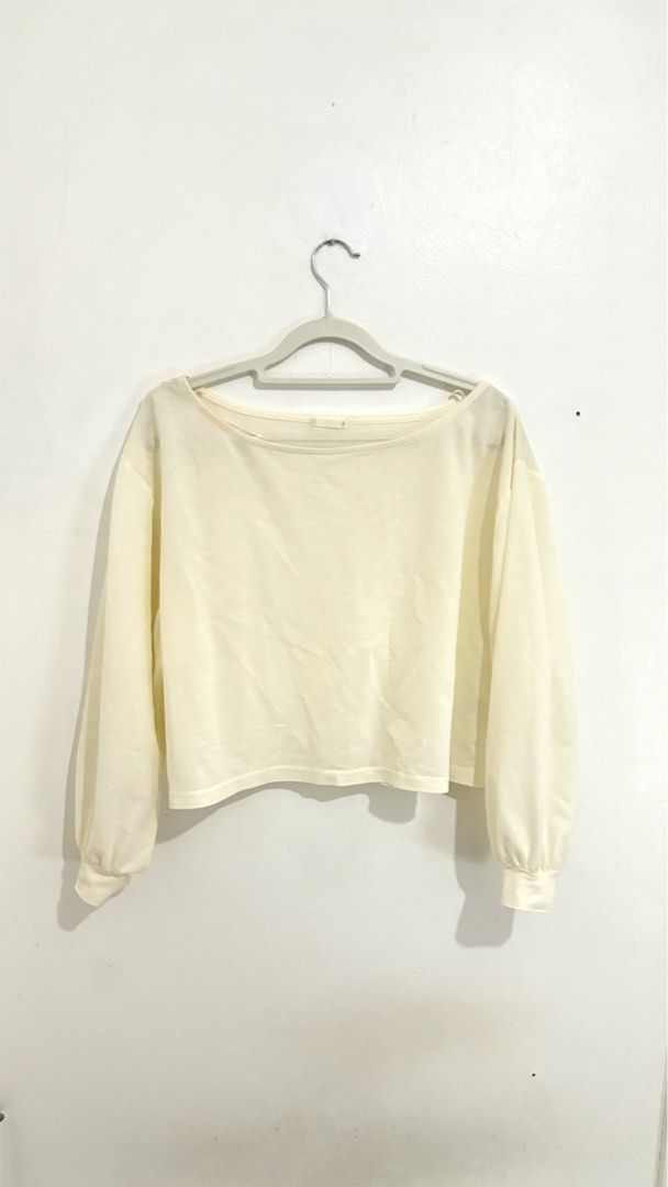 Boatneck Long-Sleeve Crop Top (Category: Longsleeves) located in Caloocan City. Submitted by buymethisandthat (Listing ID 1461338578, Image 1). Description: ✨ Boatneck Long-Sleeve Crop Top - ₱129 📌 CONDITION • Condition: 8/10 • Flaws: Faint smudges/transfer marks 📏 SIZE • Tag Size: No size tag • Recommended: Fits Small to Medium (Relaxed / Boxy Fit).