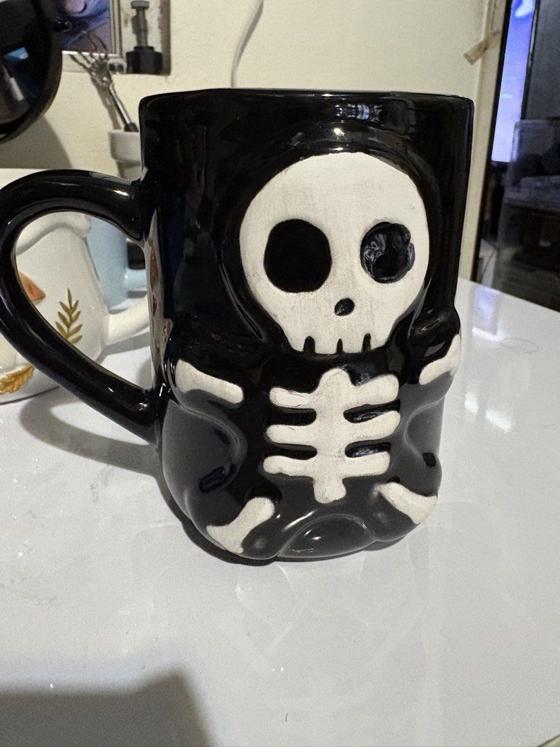 Boovile skeleton mug (Category: Coffee & Tea Tableware) located in Caloocan City. Submitted by rabbithole2026 (Listing ID 1461341680, Image 1). Description: .