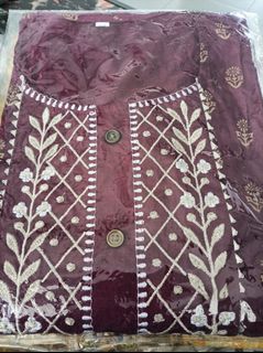(Category: ) located in . Submitted by shamini-michelle-85sg (Listing ID 1461464308, Image 1). Description: .