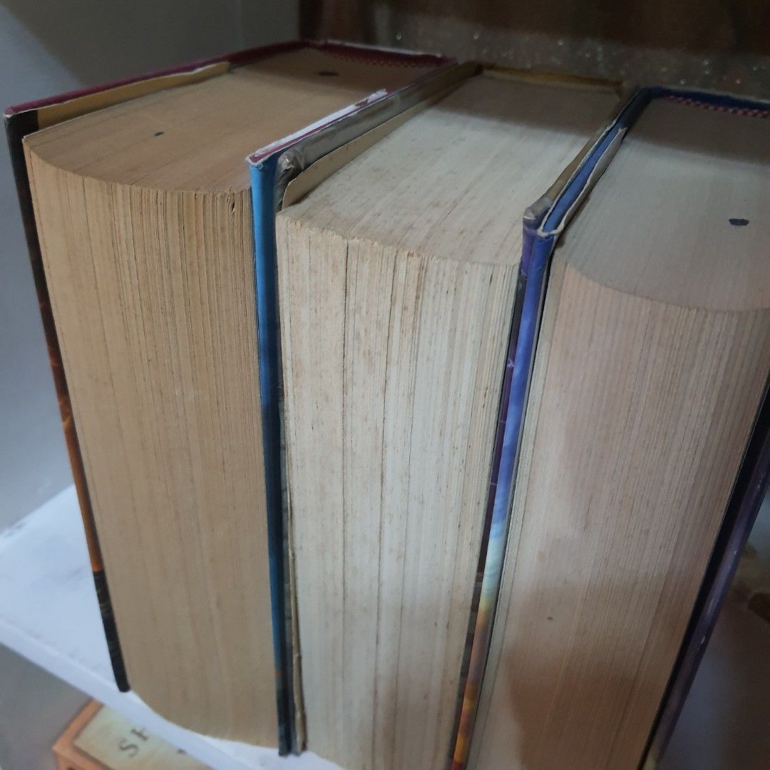 Brandon Sanderson Stormlight Archive Books 1-3 (Category: Storybooks) located in Tarlac. Submitted by jajubells (Listing ID 1461401322, Image 3). Description: - The Stormlight Archive Series: Books 1-3 - Titles: The Way of Kings, Words of Radiance, Oathbringer - Author: Brandon Sanderson - Genre: Epic Fantasy.