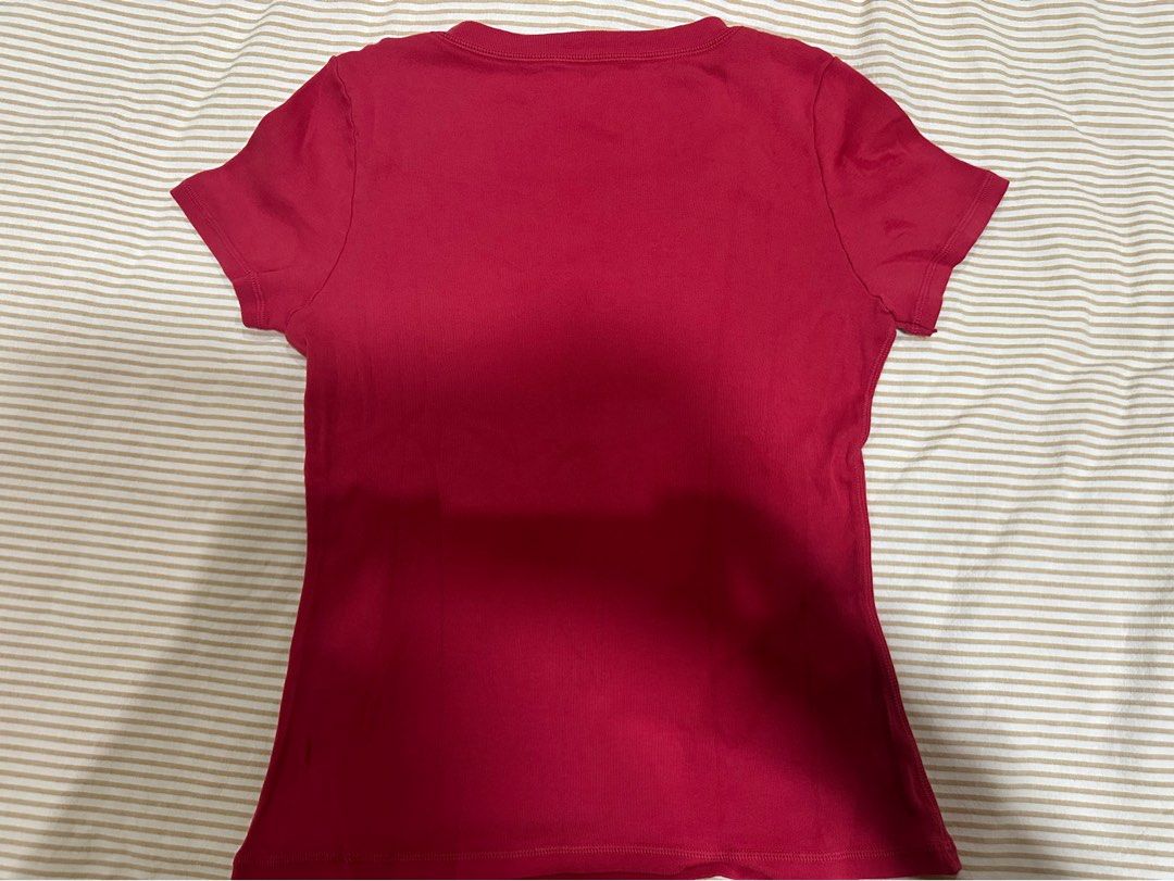 BRANDY MELVILLE ZELLY RED TOP (Category: Shirts) located in Paranaque City. Submitted by dolli_ (Listing ID 1461407656, Image 3). Description: - one size fits all - no tag - used once to try on (bought for 1500 PHP) - no flaws - shipping via lalamove / jnt - paranaque or taft area - can do meet ups in taft mcdo/csb.