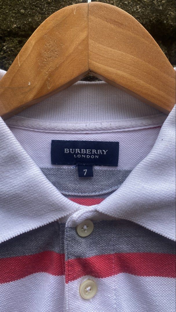 B*RBERRY POLO (Category: Announcements) located in Calamba. Submitted by foundthrift (Listing ID 1461383863, Image 3). Description: B*RBERRY POLO SHIRT Condition.excellent W 22 L 30 Size. Large to XLarge Fit Color rate 9/10 issue. Bura yun wash tag Price: 550 php Plus shipping fee Loc calamba laguna - Color may vary due the lighting - Payment first Gcash/Paymaya - No Cod - Shipping via J&T express - Check details before dm me .