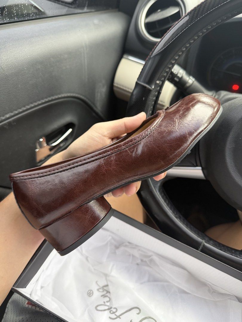 Brown Leather Tabis heels (Category: Flats & Sandals) located in Paranaque City. Submitted by jidagreat (Listing ID 1461324510, Image 3). Description: PRE ORDER 🚨 Brown Leather Tabis heels Available color: Black 🖤, Coffee Brown 🤎and Silver 🩶 Size 35-40 From hongkong 🇭🇰 Price: 2500 💰 1-2 weeks arrival .
