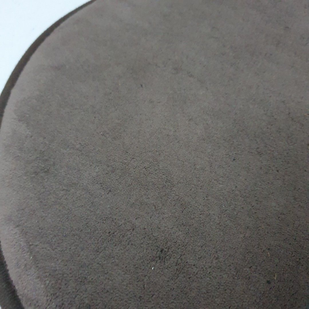 Brown Round Mat Chair cushion (Category: Carpets, Mats & Flooring) located in Paranaque City. Submitted by cobien (Listing ID 1461466018, Image 3). Description: - Round mat, 13.5 inches in diameter. - Rich brown top surface. - Textured beige underside for grip. - Dark brown edging for a finished look. - Perfect for protecting surfaces .