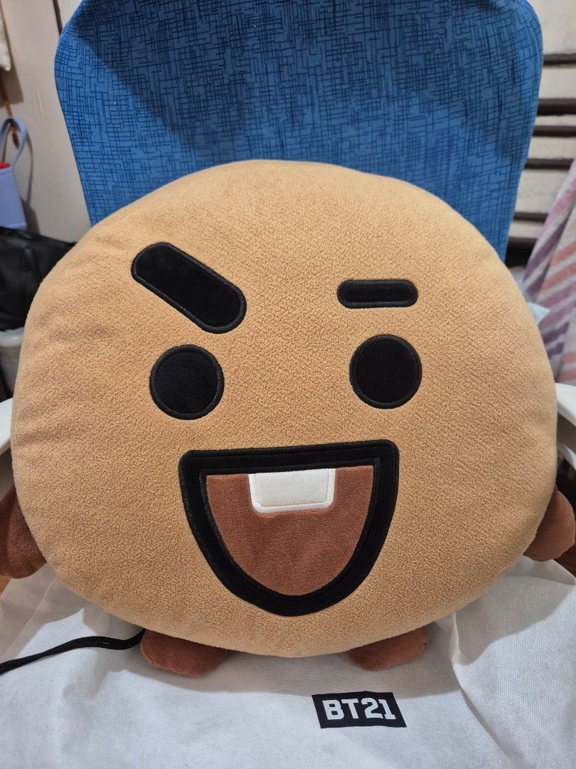 BT21 Shooky Suga Plush 42CM (Category: Plushies & Soft Toys) located in San Juan City. Submitted by ladadigwy (Listing ID 1461355706, Image 1). Description: - bt21 shooky 42 cm 🍪🥛 - first press - with dust bag! - will give lots of bts freebies - unused, naka-display lang sa cabinet rfs: need shelf space.