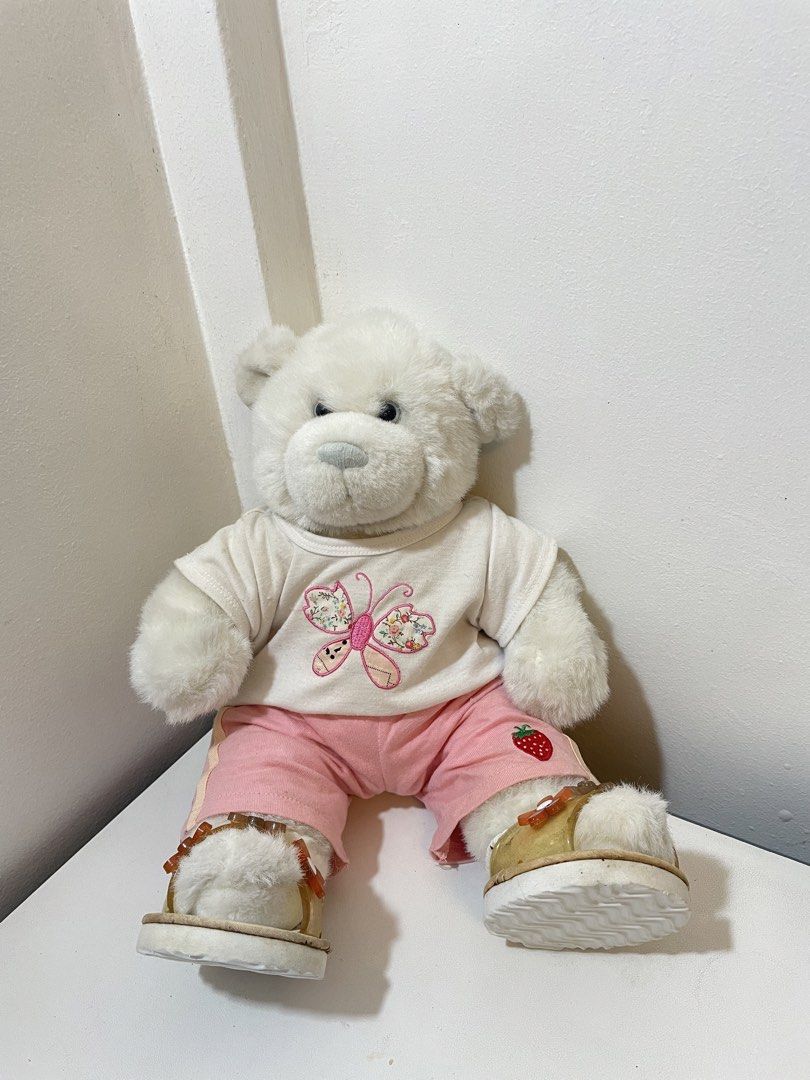 Build-A-Bear White Teddy Bear with Outfit (Category: Plushies & Soft Toys) located in Iba. Submitted by wealtheallymari99 (Listing ID 1461523058, Image 1). Description: Detachable clothes and sandals.
