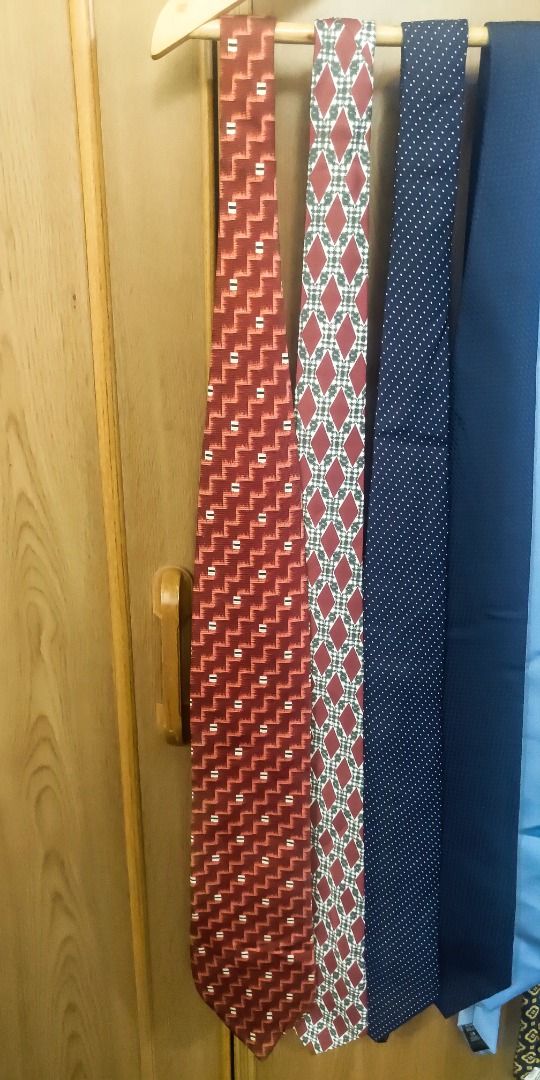 Bundle of 8 Men's Neckties (Take All) (Category: Ties) located in Manila. Submitted by hommie888 (Listing ID 1461553265, Image 2). Description: RFS: Decluttering. Location: Capitol Park Homes 2, North Caloocan. Nearest known landmarks are SM Fairview and Fairview Terraces. Payment first through GCash. Shipping through Lalamove. Shipping fee courtesy of the buyer. You may also pick-up the items from our place. Message us for inquiries. Thank you a