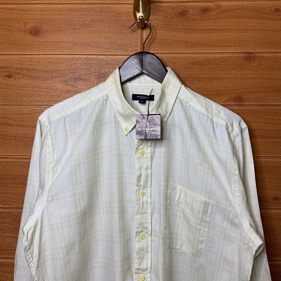 Burberry London Nova Check Plaid Button down (Category: Formal Shirts) located in Quezon City. Submitted by donklasiko (Listing ID 1461545256, Image 3). Description: Condition: 9.5+/10 Pristine condition Issue: non Refer to the dimension 🤗 PM FOR MORE DETAILS NO RETURN, NO EXCHANGE & NO REFUND! ✅I ALSO ACCEPT TRADE/SWAP TO ANYTHING JUST DROP YOUR OFFER Please manage your expectations, this is a secondhand item. What you see is what you get 😊 💵