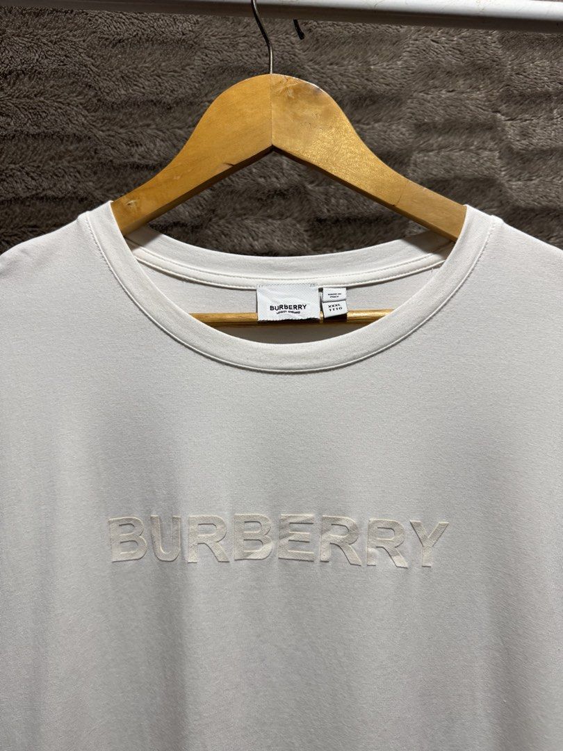 Burberry shirt (Category: Tshirts & Polo Shirts ) located in Bulacan. Submitted by OG_Domsthrift (Listing ID 1461393426, Image 3). Description: Xxxl on tag Best fit xl-xxl 23x29 No issue Color rate:9.5/10 .
