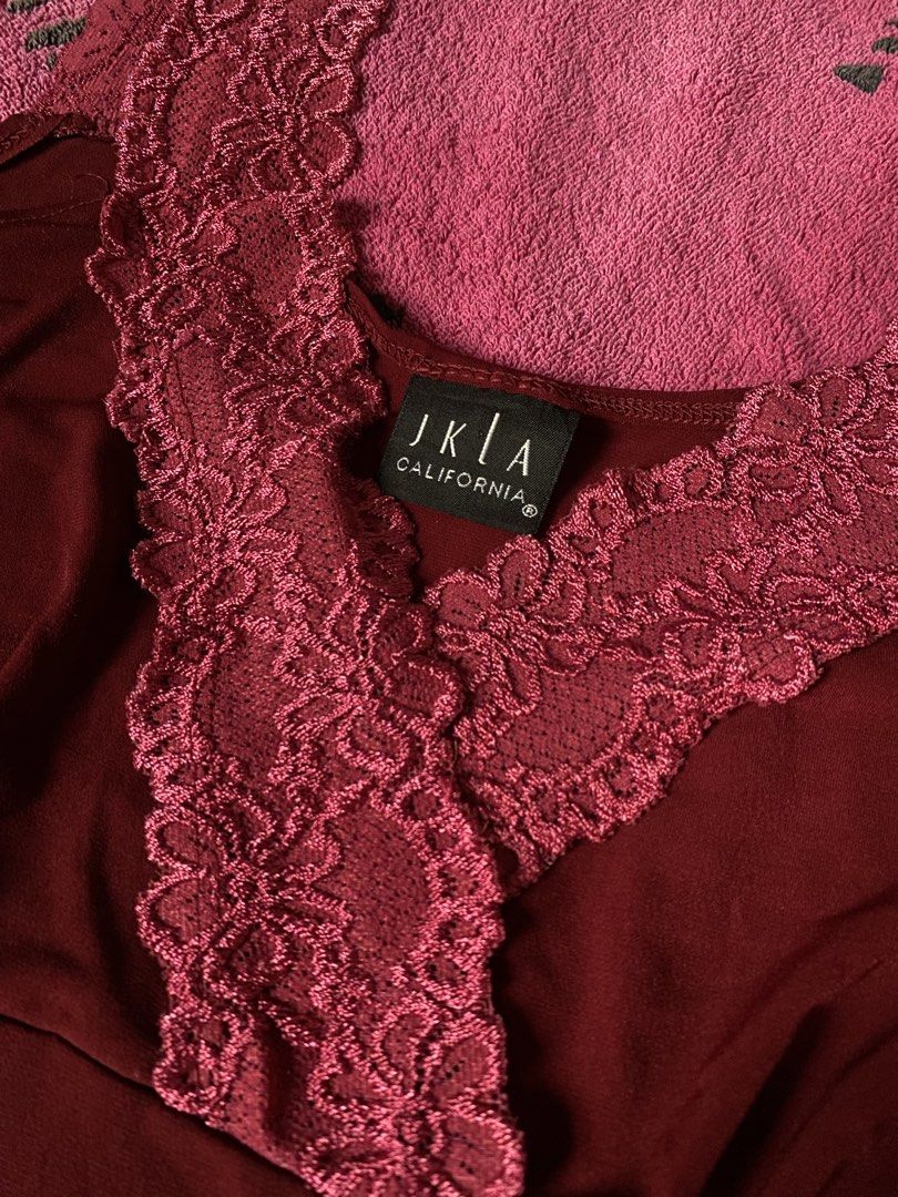 Burgundy Lace Trim Camisole (Category: Sleeveless) located in Cavite. Submitted by keshlcy (Listing ID 1461344646, Image 2). Description: size: can fit to S-L never used stretchable pm for WW.