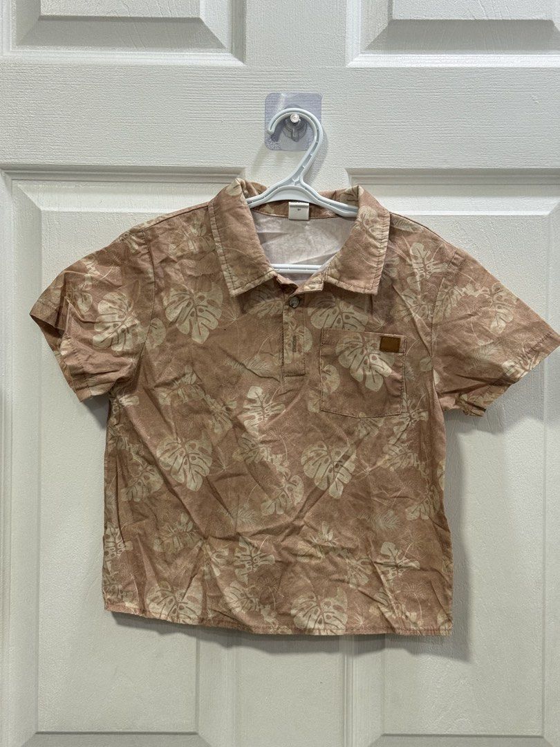 BUTTON DOWN POLO | KIDS (Category: Babies & Kids Fashion) located in Taguig. Submitted by _decluttermomma_ (Listing ID 1461402479, Image 1). Description: SHEIN BUTTON DOWN POLO FOR AGE 5Y.