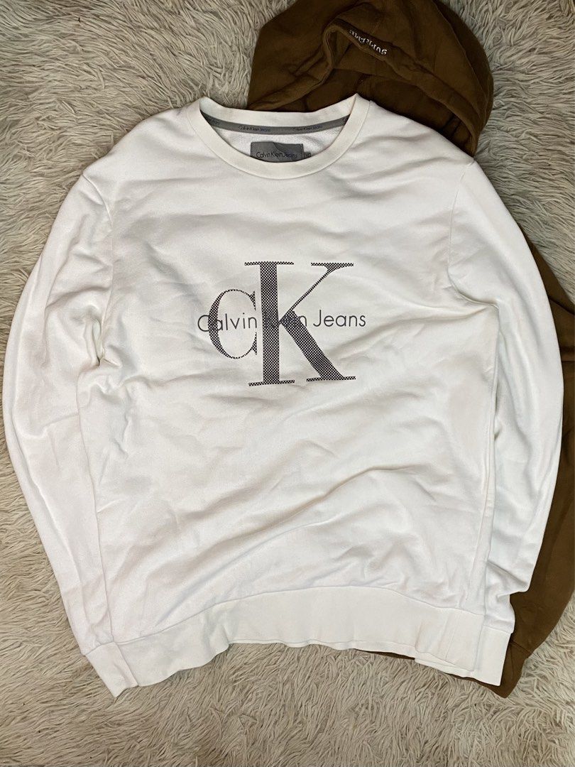 Calvin Klien (Category: Coats, Jackets and Outerwear) located in Aurora. Submitted by clarkmelvinthrift21 (Listing ID 1461461027, Image 1). Description: Name: Calvin Klien 📌Size: Xl 📌Dimensions: 23x29 📌Condition: Excellent 📌Issue/Flaws: none 📌Color rate: 9.5 Location: Zamboanga del Sur, Mindanao.