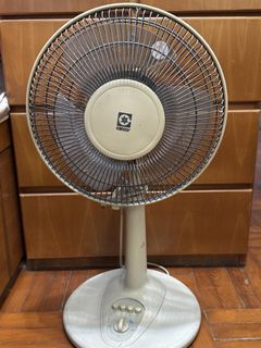 （分類：）位於 。 由 maylam430 提交（商品編號 1461467412，圖片 1）。簡介： 。