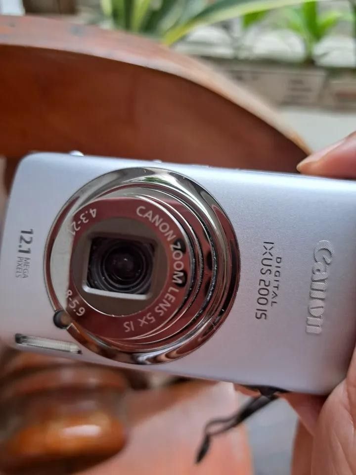Canon 12.1 Megapixels Digital Camera (Category: Other Gadgets) located in Talisay. Submitted by j-selectfinds (Listing ID 1461428289, Image 3). Description: Canon 12.1 MP digital camera . Perfect for anyone who loves the old-school digicam aesthetic. with inclusions: Original case, charger,battery and memory card . No issue, in pristine condition. Well kept. RFS: declutter.