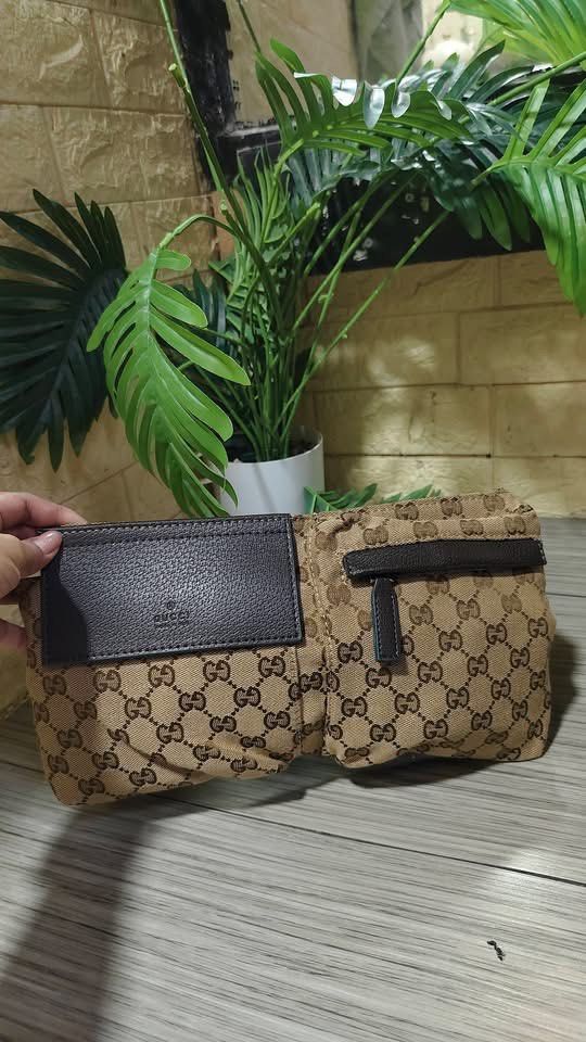 Canvas beltbag / body bag (Category: Cross-body Bags) located in Caloocan City. Submitted by casseyann26-05661 (Listing ID 1461463082, Image 1). Description: .