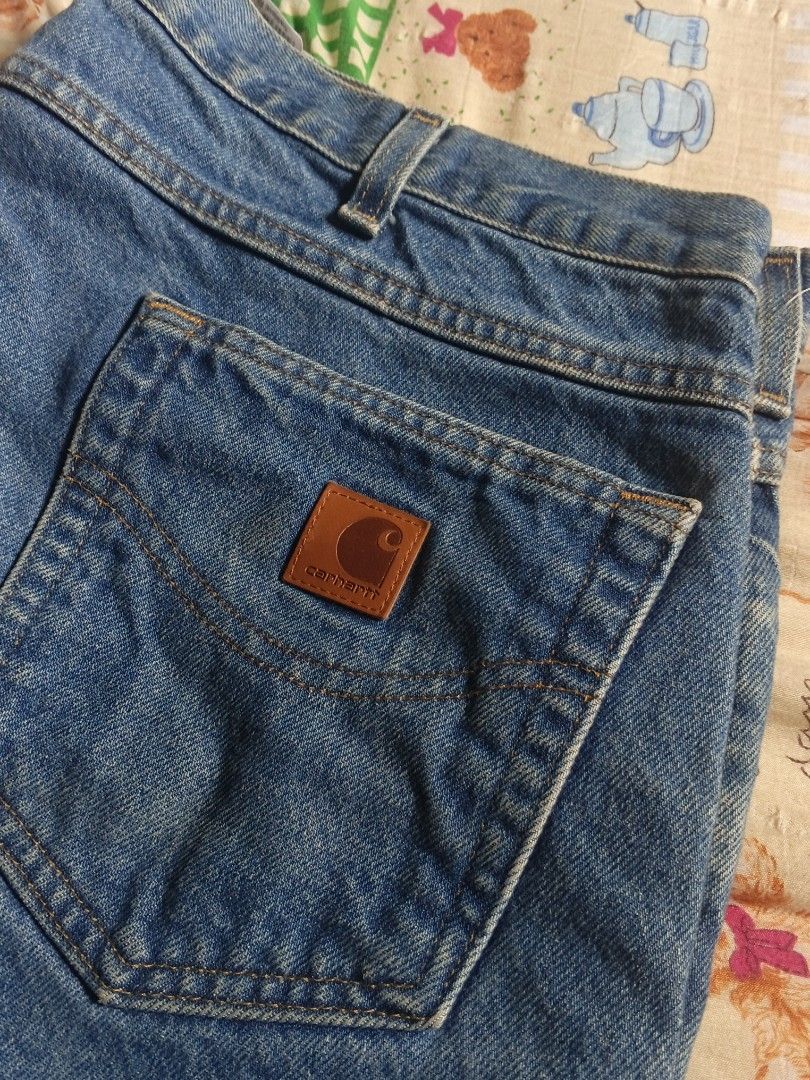 Carhartt B18 DST (Category: Jeans) located in Manila. Submitted by knot.b (Listing ID 1461484709, Image 2). Description: B18 DST ‎ ‎- 40 x 46 x 8.5 ‎ ‎- stain - Authentic.