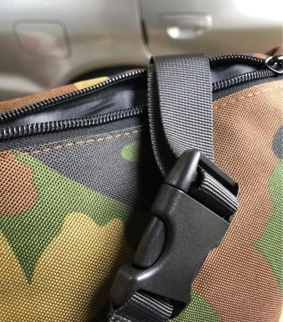 Carhartt belt/body bag (Category: Sling Bags) located in Davao. Submitted by badathrift (Listing ID 1461340010, Image 2). Description: .