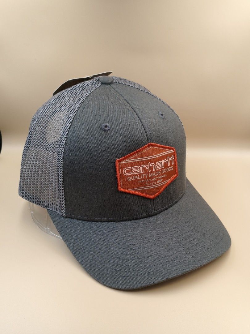 Carhartt Mesh-Back Trucker Hat (Category: Caps & Hats) located in Tagaytay City. Submitted by authenticap (Listing ID 1461490200, Image 3). Description: .