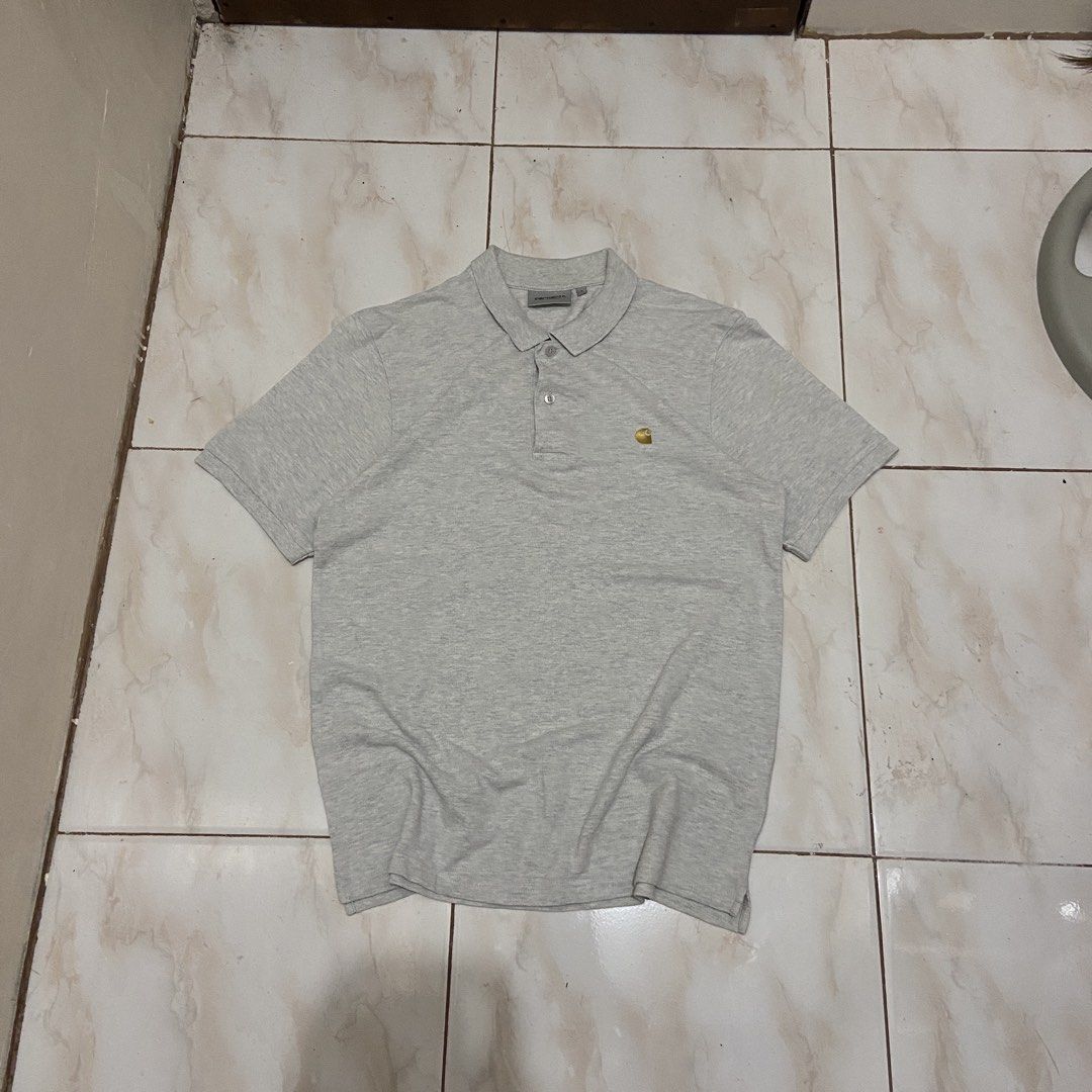 Carhartt wip (Category: Formal Shirts) located in Naga. Submitted by francisgab70672 (Listing ID 1461400398, Image 1). Description: Carhartt wip Size small on tag Dimes 21x28 Issue stain need wash Complete tags .