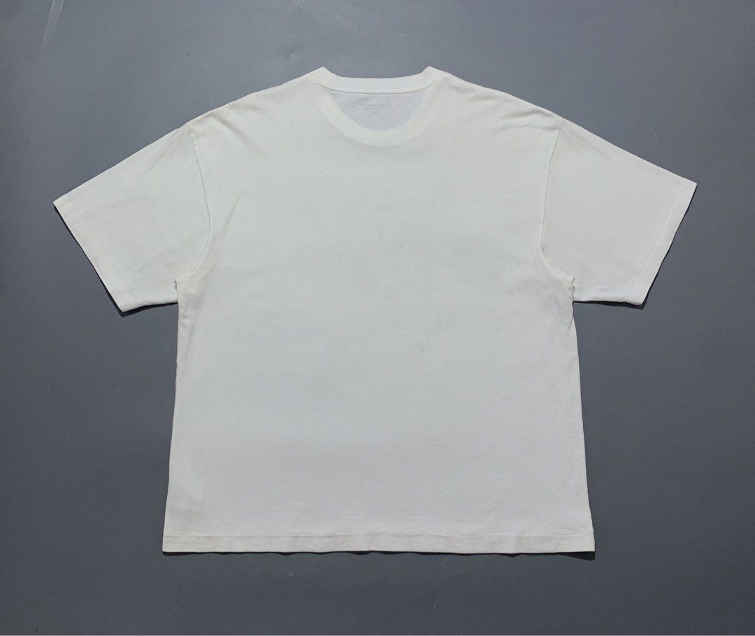 Carhartt WIP Hocus Pocus Tee (Category: Activewear) located in Mabalacat. Submitted by thrift_trap (Listing ID 1461525724, Image 2). Description: Dimes: W24 x L28 (Size: XL on tag) Condition: Excellent Issue (s): Sweat stain & altered length Color rate: 9.5/10 Complete tags🏷️ Color may vary due lighting‼️.