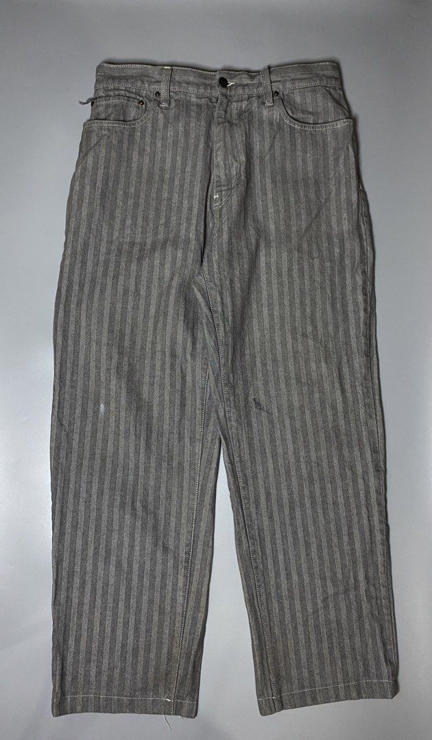 Carhartt WIP Menard Pants (Category: Jeans) located in Makati City. Submitted by earnx_ (Listing ID 1461545242, Image 1). Description: Carhartt WIP Menard Pants - Size 34 on tag - Dimension is 30x39 - 8 Leg Opening - 10 Thigh - Issue Altered from 34 to 30 - 2 Stains (Normal on carhartt).