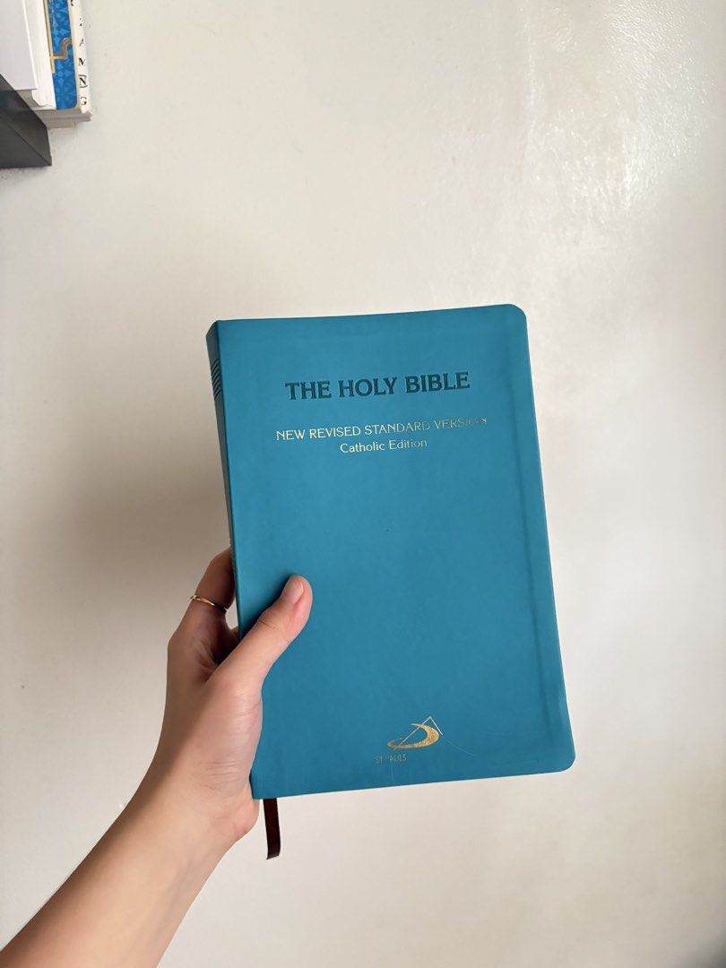 Catholic Holy Bible New Standard Version (Category: Religion Books) located in Quezon City. Submitted by mrbuccisshop (Listing ID 1461386007, Image 1). Description: with annotations sa isang book/part got it from st pauls for 1,000+ really hood quality rfs: i have a bible na.