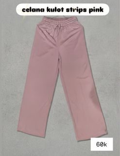 (Kategori: ) berada di . Dikirim oleh twiceloved.wear (ID iklan 1461360989, Gambar 1). Deskripsi: .