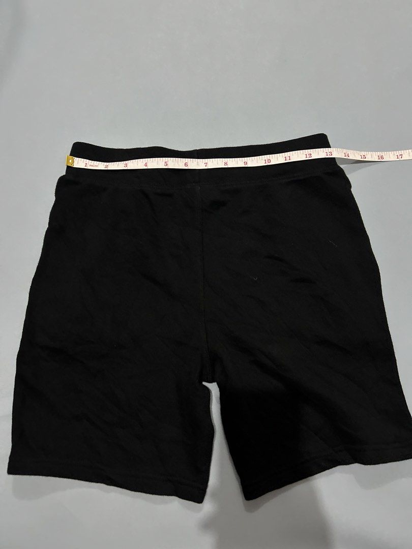 Champion Active Short (Category: Activewear) located in Manila. Submitted by chen_clybelles (Listing ID 1461329124, Image 3). Description: .